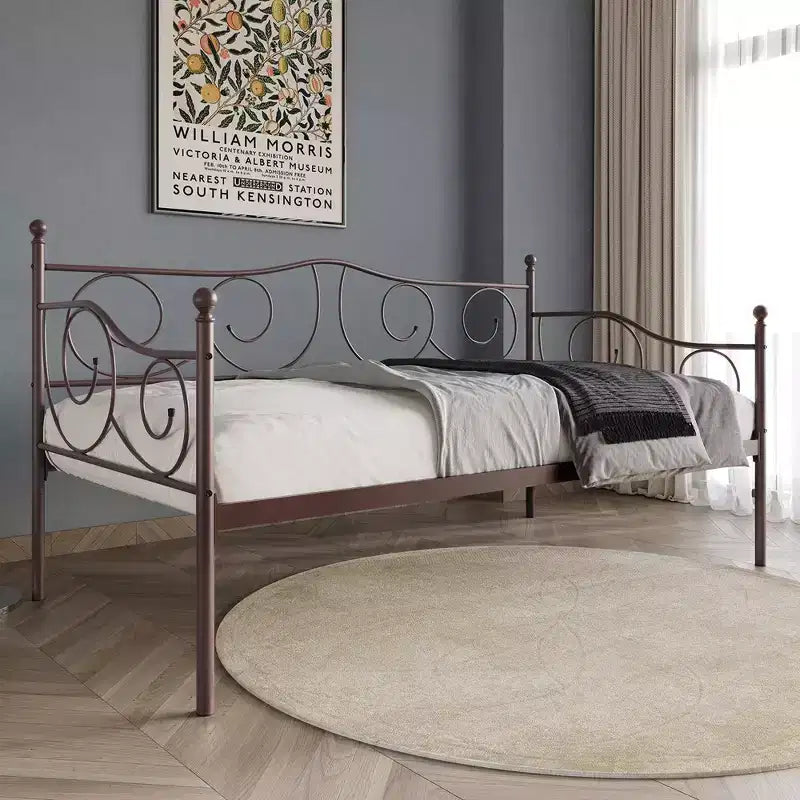 Retro Style Metal Daybed